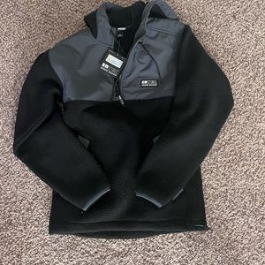 Eddie Bauer EBTEK fleece 1/2 zip with hood